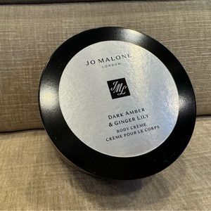 Brand New giftable Jo Malone London
Dark Amber & Ginger Lily Body Crème 175ml